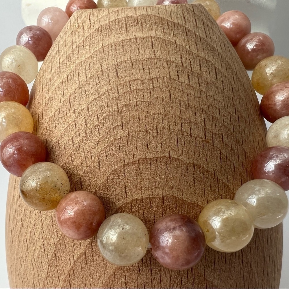 SUNSTONE Stretch Beaded Bracelet - Picture 5 of 14